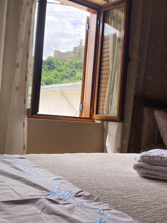 Marko'S House จีโรคาสเตอร์ ภายนอก รูปภาพ